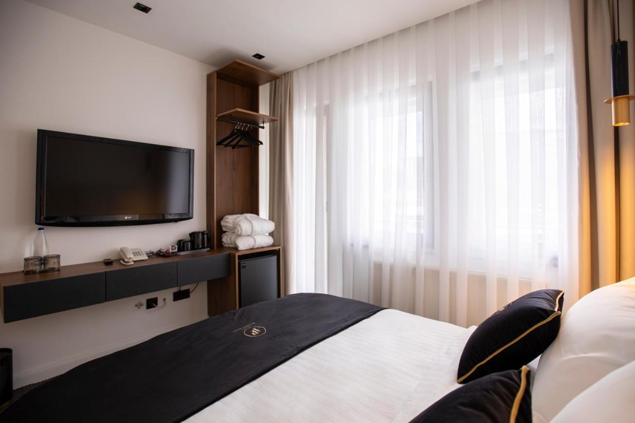 Plaza Boutique Hotel 普里什蒂纳 外观 照片